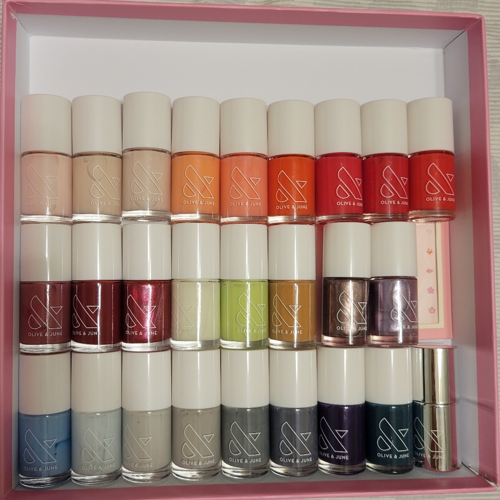 Set of 26 Nail Polishes NWT and nail art stickers